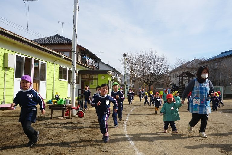 1月 始業式・園外保育たこあげさくら公園・マラソン
